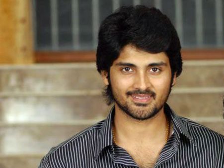 பிரிந்து வாழும் மனைவியின் வீட்டில் திருடிய அனுஷ்காவின் 'ரீல்' கணவர் கைது