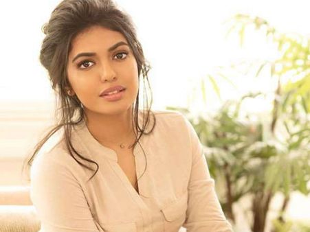 தமிழில் அறிமுகமாகும் டாக்டர் பொண்ணு... விஷ்ணு விஷால் ஜோடியாக ராஜசேகர் மகள்!