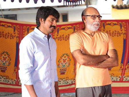 அண்ணன் தனுஷ் வழியில் நண்பனுக்காக துணிந்து ரிஸ்க் எடுக்கும் தம்பி சிவகார்த்திகேயன்