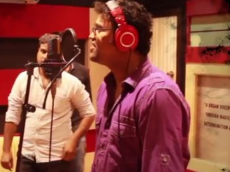 விஜய் சேதுபதி பாடல்கள் வெளியிட்ட 'மங்கை மான்விழி அம்புகள்' !