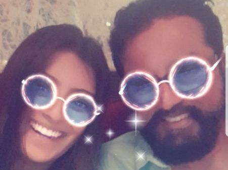 மகிழ்ச்சியில் துள்ளிக்குதிக்கும் வரலட்சுமி: காரணம் தெரியுமா?