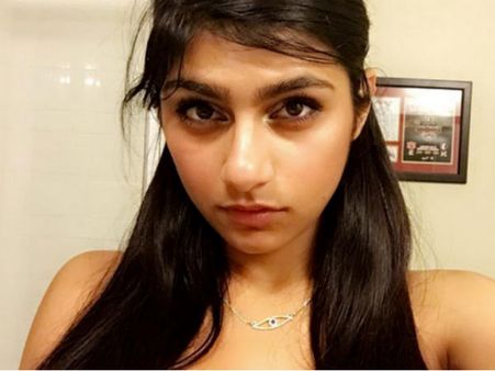 மியா கலீஃபாவின் அதிரடி முடிவால் ரசிகர்கள் அதிர்ச்சி!