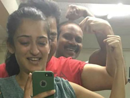 மகளுக்கு அட்வைஸ் கூறிய அப்பா கமல்ஹாசன்!