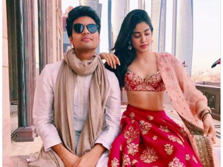 பிறந்தநாள் வாழ்த்து சொன்ன காதலர்: ஐ லவ் யூ என்ற ஸ்ரீதேவியின் மகள்