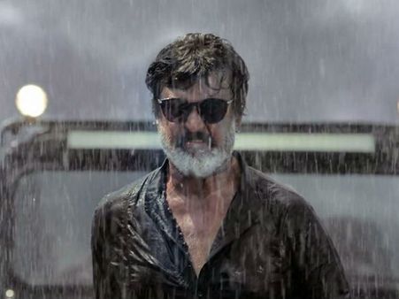 விஜய் சாதனையை தகர்க்க முடியலையே... இந்த ரெக்கார்டை உடைக்குமா 'காலா'?