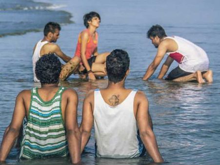 விருதுகள் குவிக்கும் தமிழின் முதல் ஓரினச்சேர்க்கையாளர் பற்றிய திரைப்படம்!
