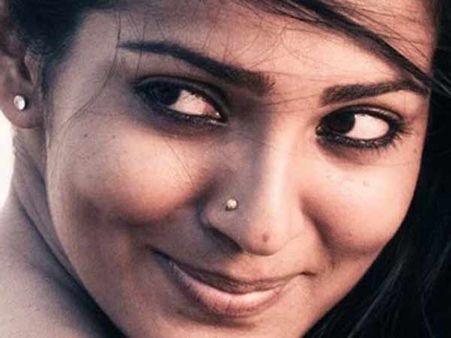 தமிழில் நடிக்கவே மாட்டேன்... அடம் பிடிக்கும் பார்வதி! காரணம் ஒல்லி நடிகரா?