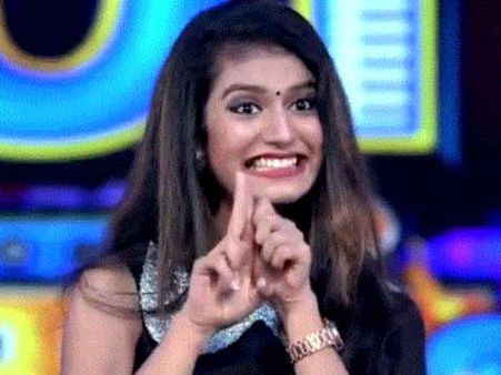 சன் டிவி மேடையில் புருவ அழகி பிரியா.. அரங்கமே அதிர அசத்தல் பெர்ஃபாமன்ஸ்!