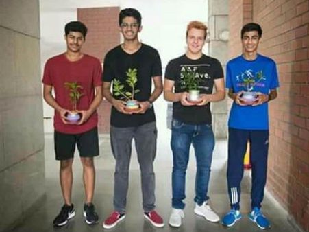 சஞ்சய்யா இது, என்னம்மா வளர்ந்துட்டாரு: விஜய்யின் மகன், மகளின் வைரல் புகைப்படங்கள்