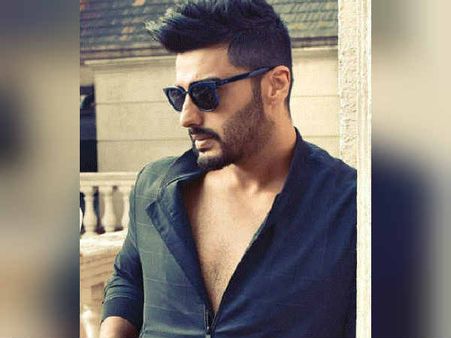 இயக்குனரை மாற்ற சொன்ன ஹீரோவையே மாற்றிய தயாரிப்பாளர்கள்