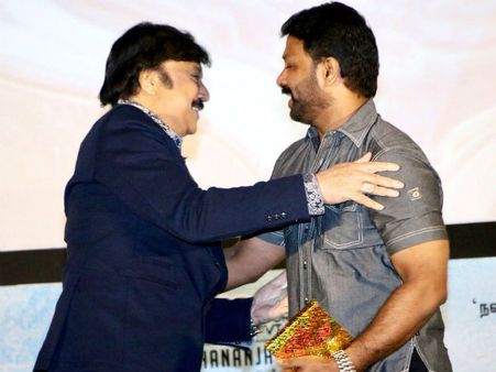 நடிகருக்கும், இயக்குநருக்கும் இன்ப அதிர்ச்சி கொடுத்த நவரச நாயகன்!