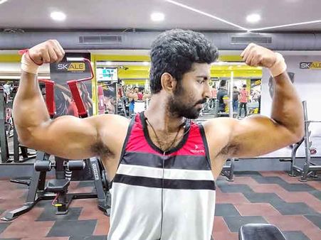 ஒரு வாரத்திற்கு பிறகு ஆர்யா போட்ட ட்வீட் யாரை பற்றி தெரியுமா?