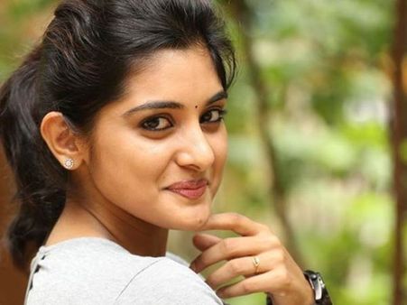 'பரீட்சைக்கு படிக்கணும்..' - நடிப்புக்கு பிரேக் விட்ட நடிகை!