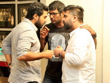 ஒரேயடியாக மாறிய சிம்பு: வியப்பை அடக்க முடியாமல் இருக்கும் கோலிவுட்