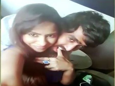 ஸ்ரீ ரெட்டியை கட்டாயப்படுத்தி உறவு கொண்டது ராணாவின் தம்பியாம்: வைரல் போட்டோக்கள் #SriLeaks