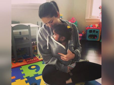 உயிரையே கொடுப்பேன்: ஒரேயொரு ட்வீட்டால் ரசிகர்களை சாச்சுப்புட்ட சன்னி லியோன்