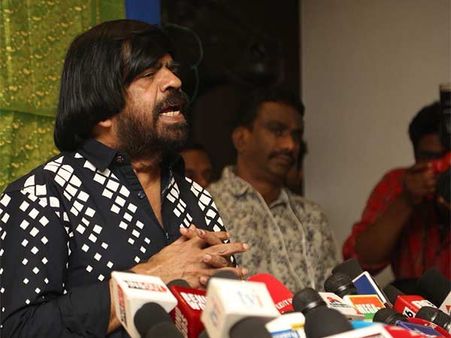 ஷகீலாவுக்கு கூடத்தான் கூட்டம் கூடும்.. கமல் கூட்டத்தை விமர்சித்த டி.ராஜேந்தர்!