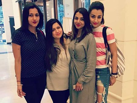 அய்யோ பாவம், த்ரிஷாவுக்கு இவ்வளவு கஷ்டமா?: நெட்டிசன்ஸ் கவலை