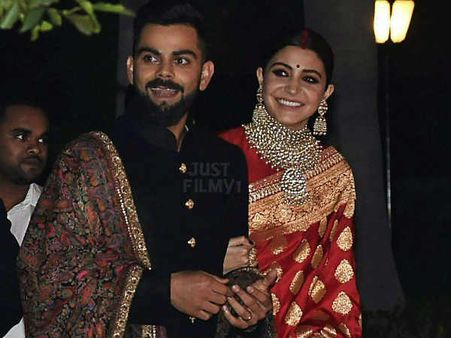 விஜய், சூர்யா ரசிகர்கள் அப்டி ஓரமா நில்லுங்க... கெத்தாக சாதனை படைத்த கோஹ்லி - அனுஷ்கா!