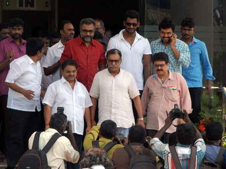 காவிரி, ஸ்டெர்லைட் பிரச்சினைகளுக்காக நடிகர் சங்கம் கண்டன ஆர்ப்பாட்டம்!