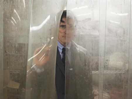 தனுஷ் பங்கேற்ற விழாவில் படம் துவங்கியதுமே வெளிநடப்பு செய்த 100 பேர்