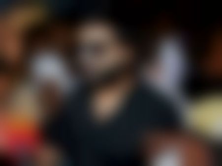 அண்ணனுக்கு ஒரு முதல்வர் பதவி பார்சல்: அரசியலில் குதிக்கும் வாரிசு நடிகர்