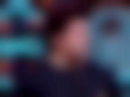 காதலர் காத்திருக்க பிக்கப் டிராப் நடிகரை பிக்கப் பண்ண துடிக்கும் சீன் பார்ட்டி