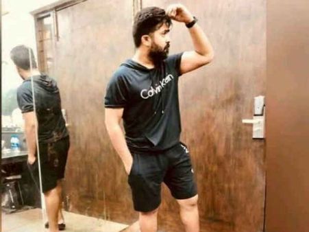 ஆளே மாறிட்டாரே... - விமர்சித்தவர்களுக்கு செயல்பாடுகளால் பதிலடி கொடுக்கும் சிம்பு!