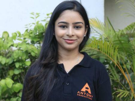 'மியூசிக் தான் என் வாழ்க்கை'... பெண் இசையமைப்பாளர் சிவாத்மிகா ஒன்இந்தியாவுக்கு சிறப்பு பேட்டி