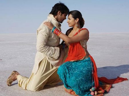 நடப்பதை பார்த்தால் ஆர்யாவும், த்ரிஷாவும் கல்யாணம் பண்ணிப்பாங்களோ?