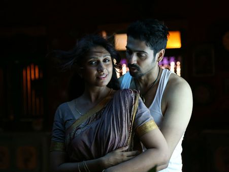 கிழி..கிழி...கிழி... வான்டட்டாக வண்டியில் ஏறும் 'ஆந்திரா மெஸ்' இயக்குனர்!