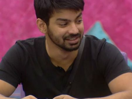 பிக்பாஸ் 2 : எஜமானர்களுக்கு அட்வைஸ்... சந்து கேப்பில் சிந்து பாடிய மஹத் !