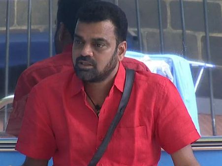 ஏன் பிக் பாஸ், கண்ணை மூடிக்கிட்டு காதை பொத்திக்கிட்டு இருக்கிறீர்களா?