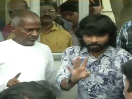 பர்த்டே ஸ்பெஷல்... 1000 ரசிகர்களுடன் போட்டோ எடுத்துக்கொண்ட இளையராஜா!