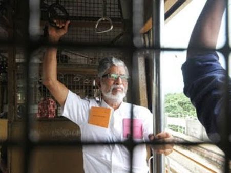 பொய்க்கதைகள் நடுவே உண்மைக்கதைகள் - திரைக்கதை ஏறிய மனிதர்கள்