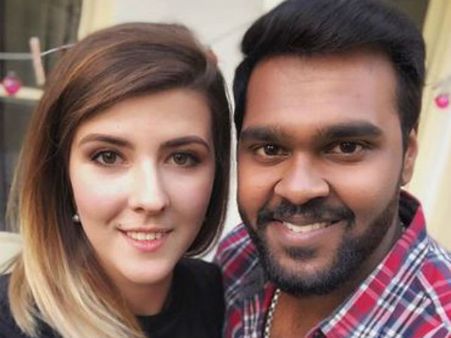 கேப்டன் விஜயகாந்தின் மருமகள் ஒரு வெள்ளைக்காரப் பெண்ணா?