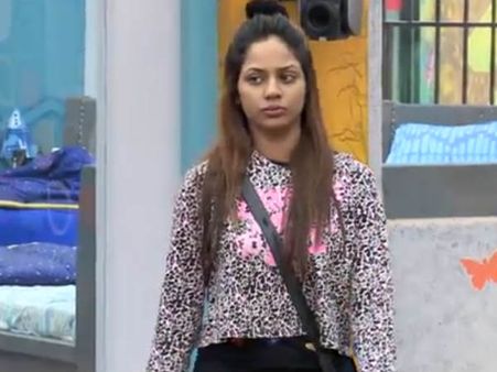 பெரிதாக சதி திட்டம் தீட்டும் ஐஸ்வர்யா, மும்தாஜிடம் பழிக்குமா?