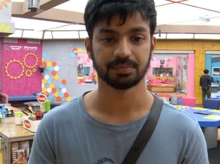 ப்ரொமோவிலேயே 'பீப்' போட வைத்த மகத்: காரணம் வைஷ்ணவி