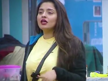 புரமோல காண்பிச்ச சண்டையெல்லாம் காணோம்.. எங்களை எல்லாம் பாத்தா உங்களுக்கு எப்படி தெரியுது? #பிக்பாஸ்2