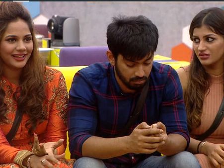 ப்ளீஸ் மகத், இன்னொரு முறை அப்படி சொல்லாதீங்க