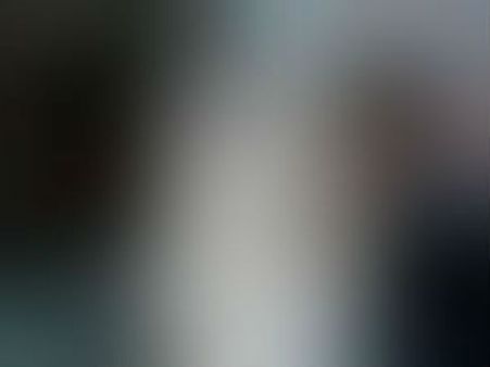 மேடையில் பேசியபோது நழுவிய மேலாடை... வெட்கத்தில் நெளிந்த நம்பர் நடிகை!