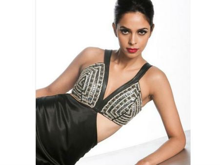 ஹீரோக்களுடன் படுக்கைக்கு செல்லாததால் படங்களில் இருந்து நீக்கினார்கள்: நடிகை பரபர பேட்டி