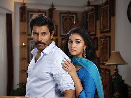 உங்க போட்டோவை ரூம்ல ஒட்டிவச்சு ரசிச்சேன்… இன்னக்கி உங்கக் கூடவே நடிக்கிறேன்.. நடிகை பெருமிதம்!