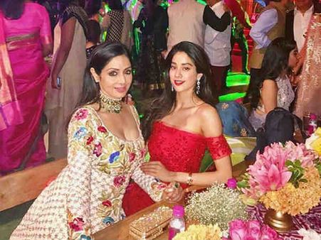 அம்மா இறந்த பிறகு எல்லாமே மாறிடுச்சு: ஸ்ரீதேவி மகள் ஜான்வி உருக்கம்