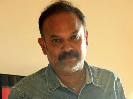 யோவ் பெரிய மனுசா, உன்கிட்ட போய் கேட்டேன் பாரு: வெங்கட் பிரபு மீது ரசிகை கோபம்