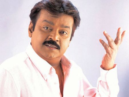 சினிமாவில் மட்டுமே நடிக்க தெரிந்தவர்... அன்பான கேப்டனுக்கு வயது 66!