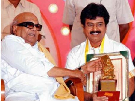 விருதே விருது தருதே… வருதே நினைவில் வருதே… கலைஞரை நினைவுகூரும் விவேக்!