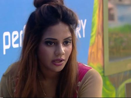 நான் நினைத்தால் 2 நிமிஷத்தில் மக்களின் ஆதரவை பெற்றுவிடுவேன்: ஐஸ்வர்யா