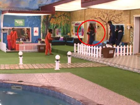 யாஷிகாவை அலேக்கா தூக்கிய மகத்: மறுபடியும் ஆரம்பிச்சுட்டார்