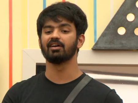 கருணாநிதி குடும்பத்தால் பல கோடி குடும்பங்கள் வாழ்ந்துள்ளது: மகத் உருக்கம்